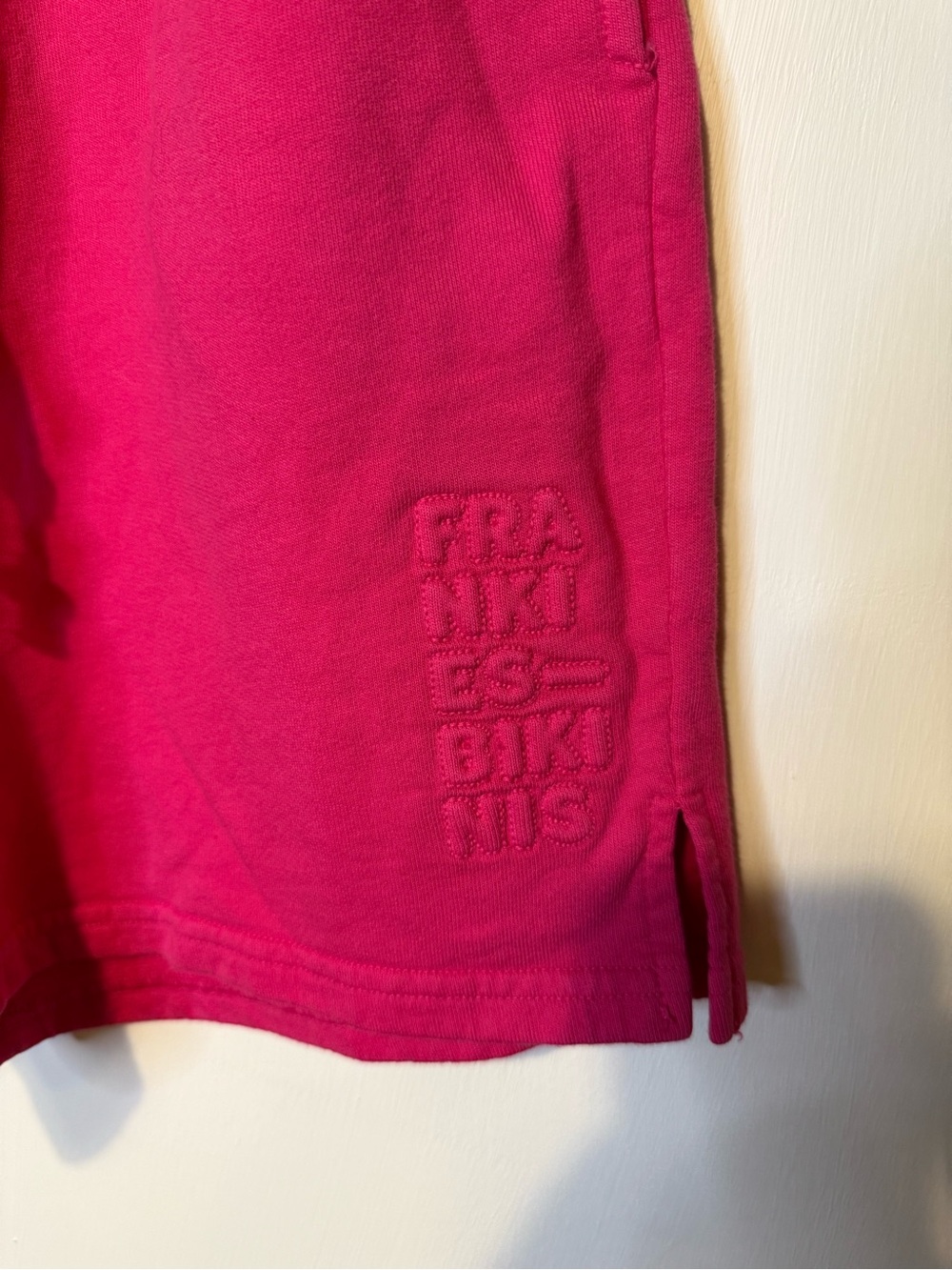 Frankies Bikinis Burl Sweat Short in
Fuschia Hot Pink Sz Medium Beach Summer - Picture 4 of 9